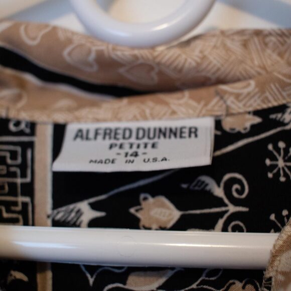 Mixed Pattern Patchwork Eclectic VTG 14 Top Tan Black Artsy Print | Soft Autumn - Picture 3 of 4